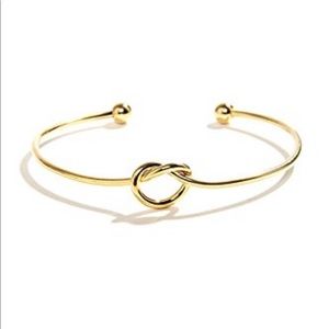 Gold tie the knot Love heart cuff bracelet
